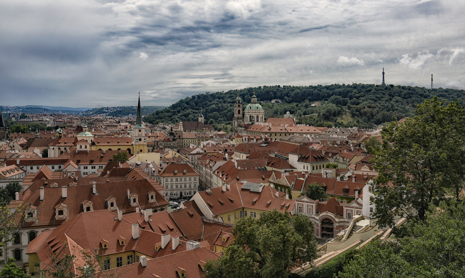 Prag  über den Dächern