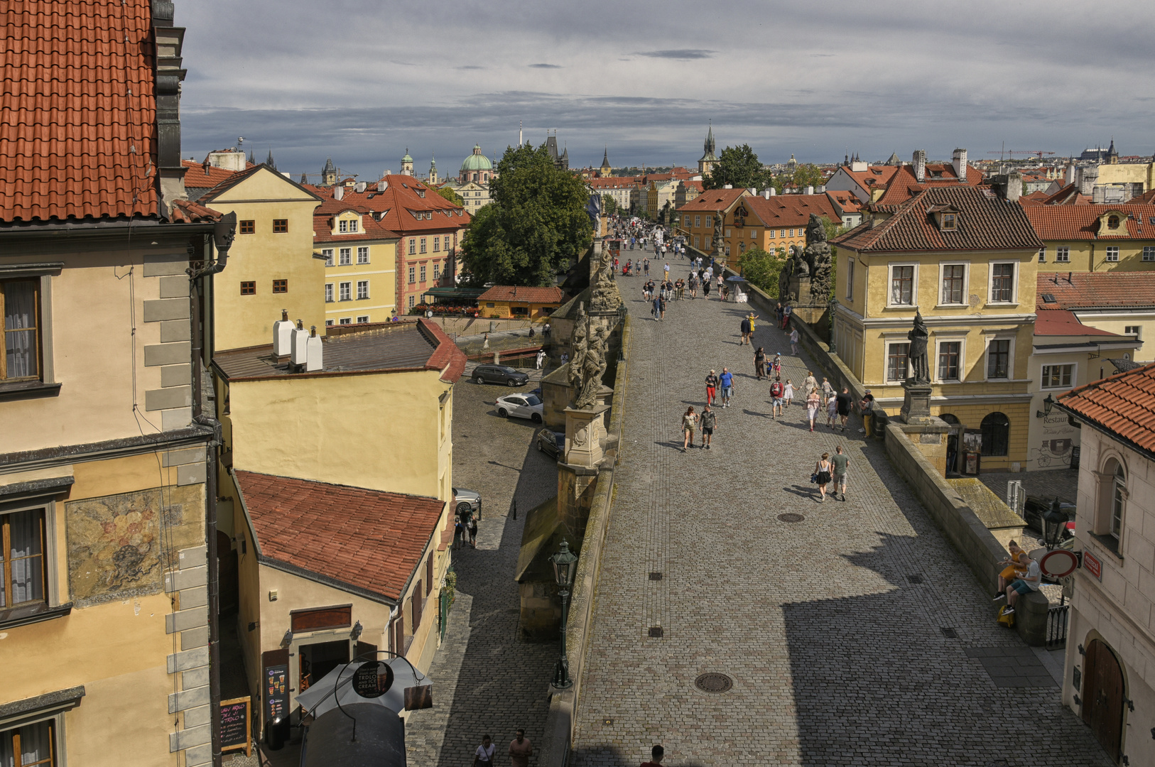 Prag  über den Dächern