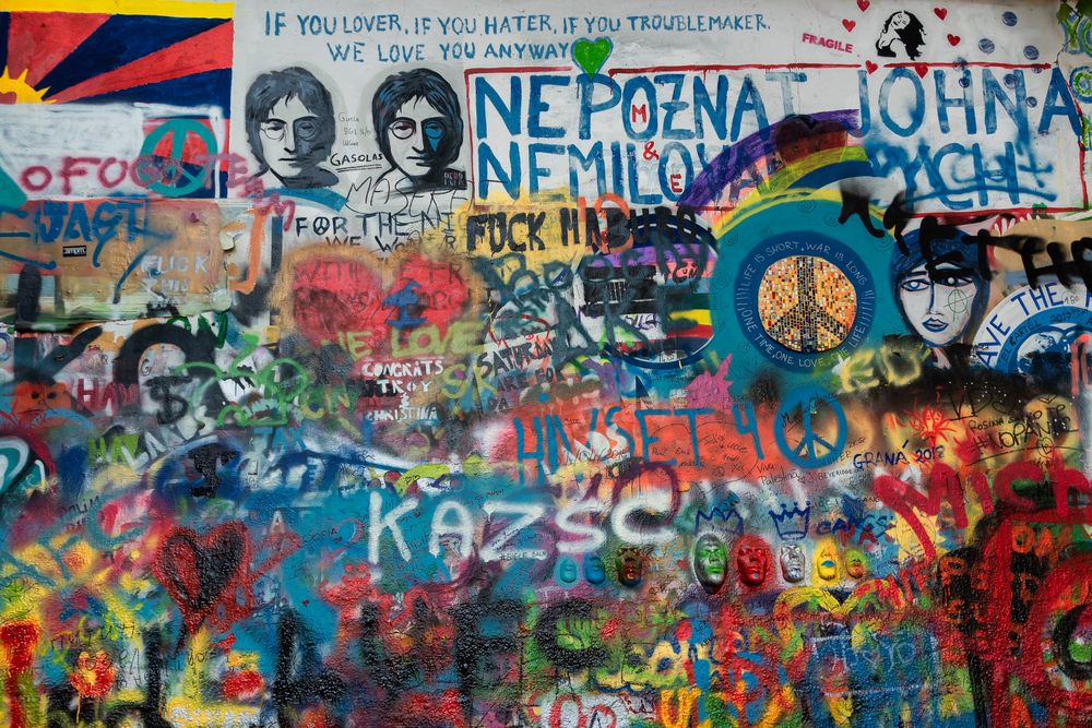 Praga, muro di J. Lennon