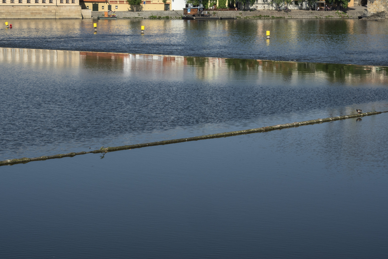 Praga, riflessi nella Moldava