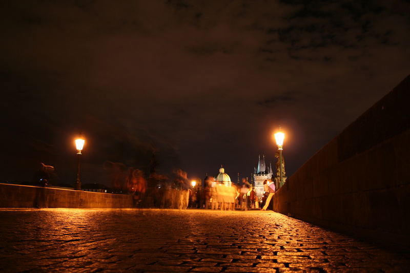 Praga,Karluv most notturno 2