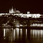 Praga,panorama notturno b&n