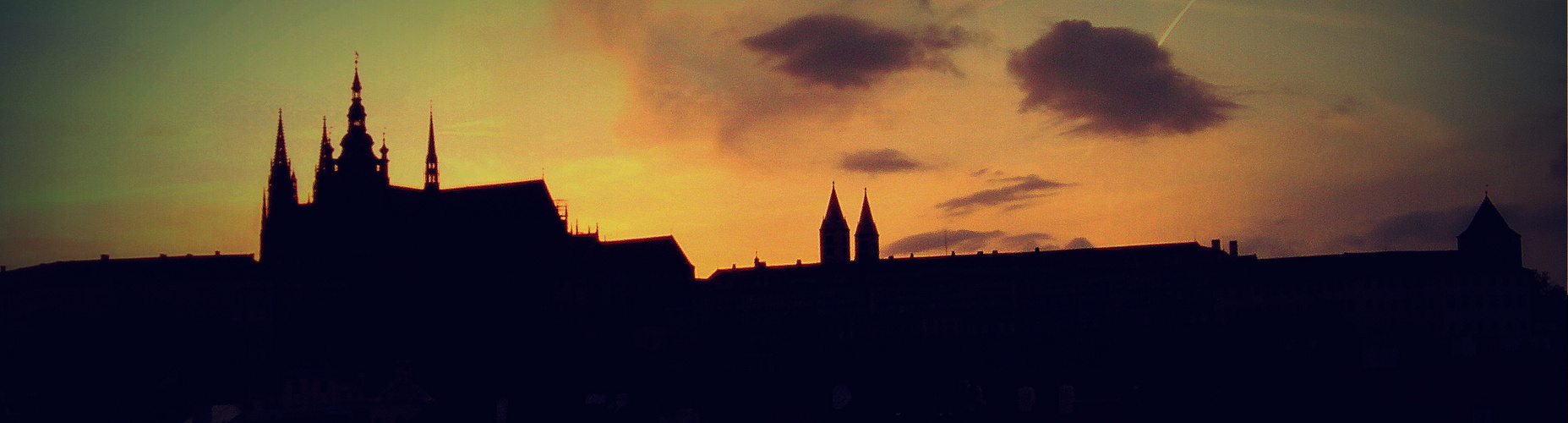 Prager Burg im Sonnenuntergang