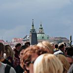 Prager Karlsbrücke, leicht überfüllt