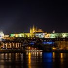 Prager Schloss bei Nacht.