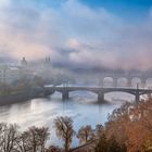 Prags Brücken imm Nebel