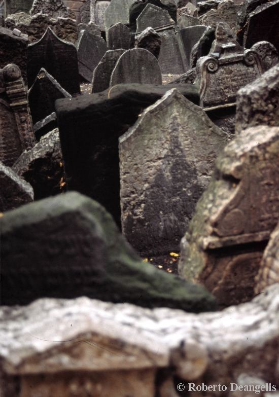 Prague - Jewish cemetery