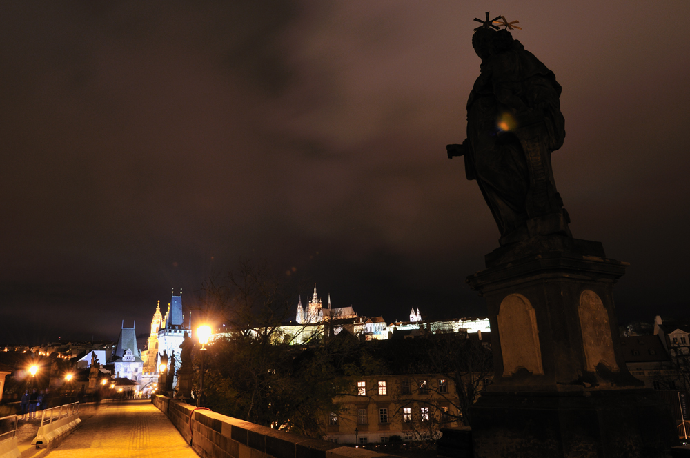 Prague la nuit 8