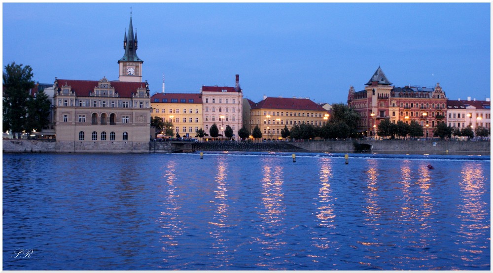 Prague Les Quais