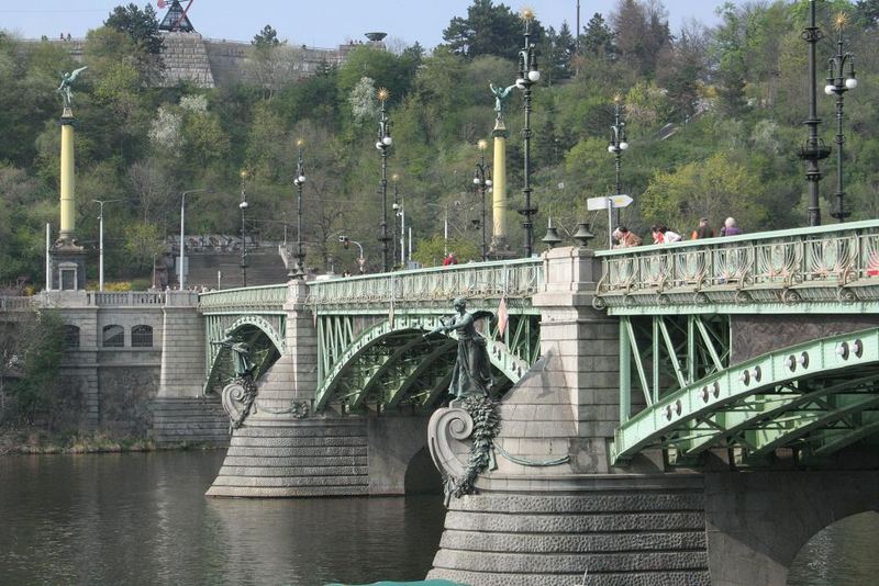 Praha, Cechuv most (Cech Bridge)