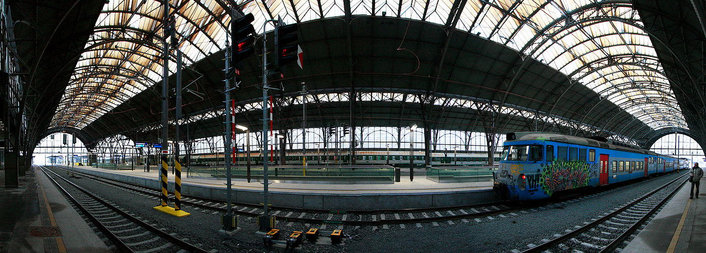 Praha main station