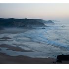 Praia da Amado im abendlichen Dunstschleier