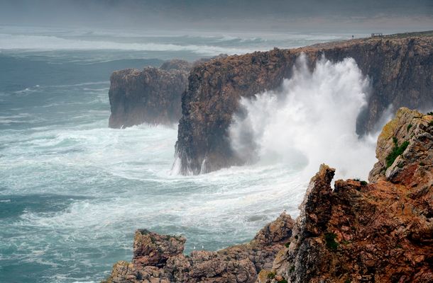 Praia da Bordeira im Regen
