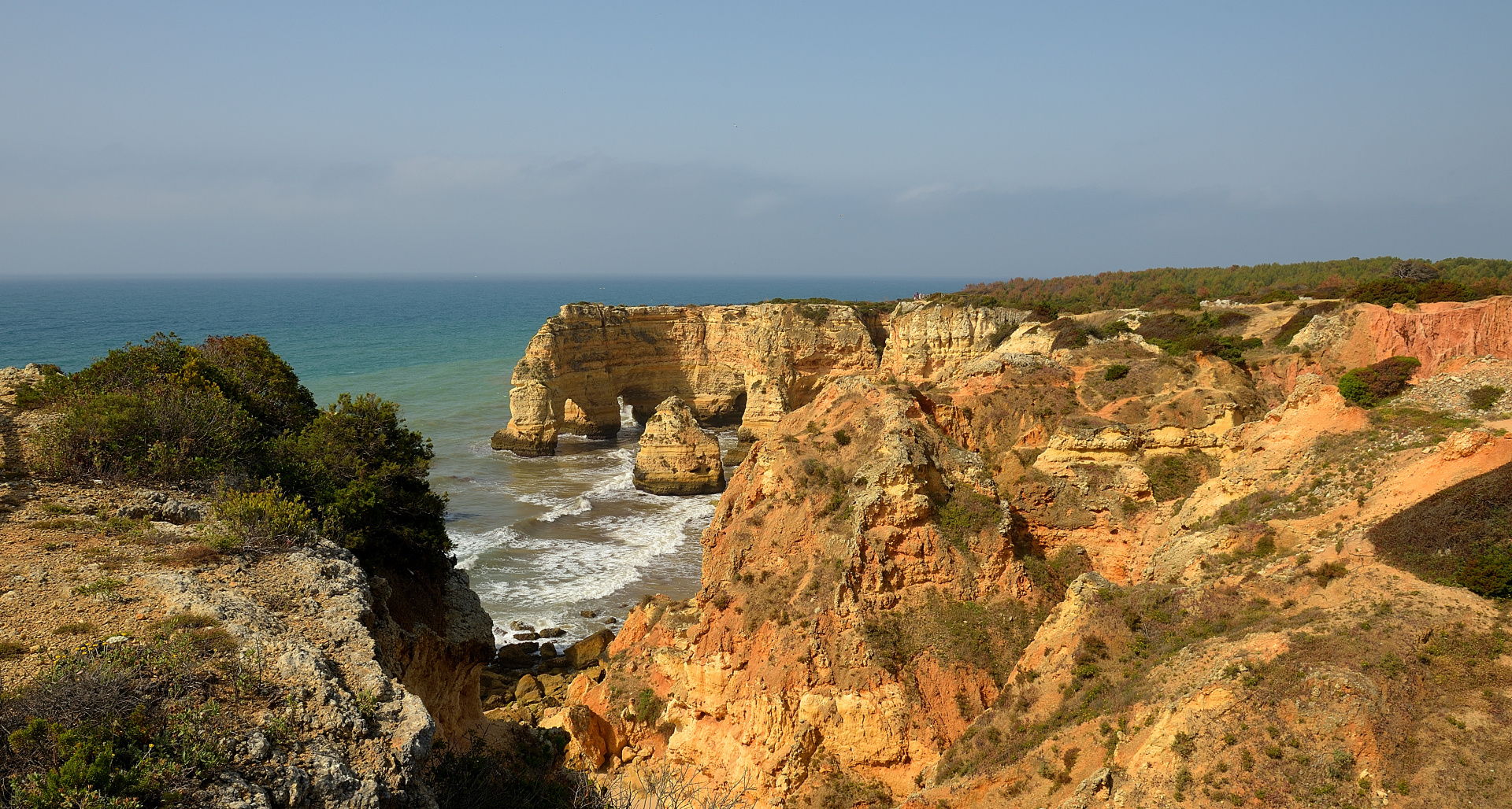 Praia da Marinha, für mich die schönste Steilküste an der Algarve.