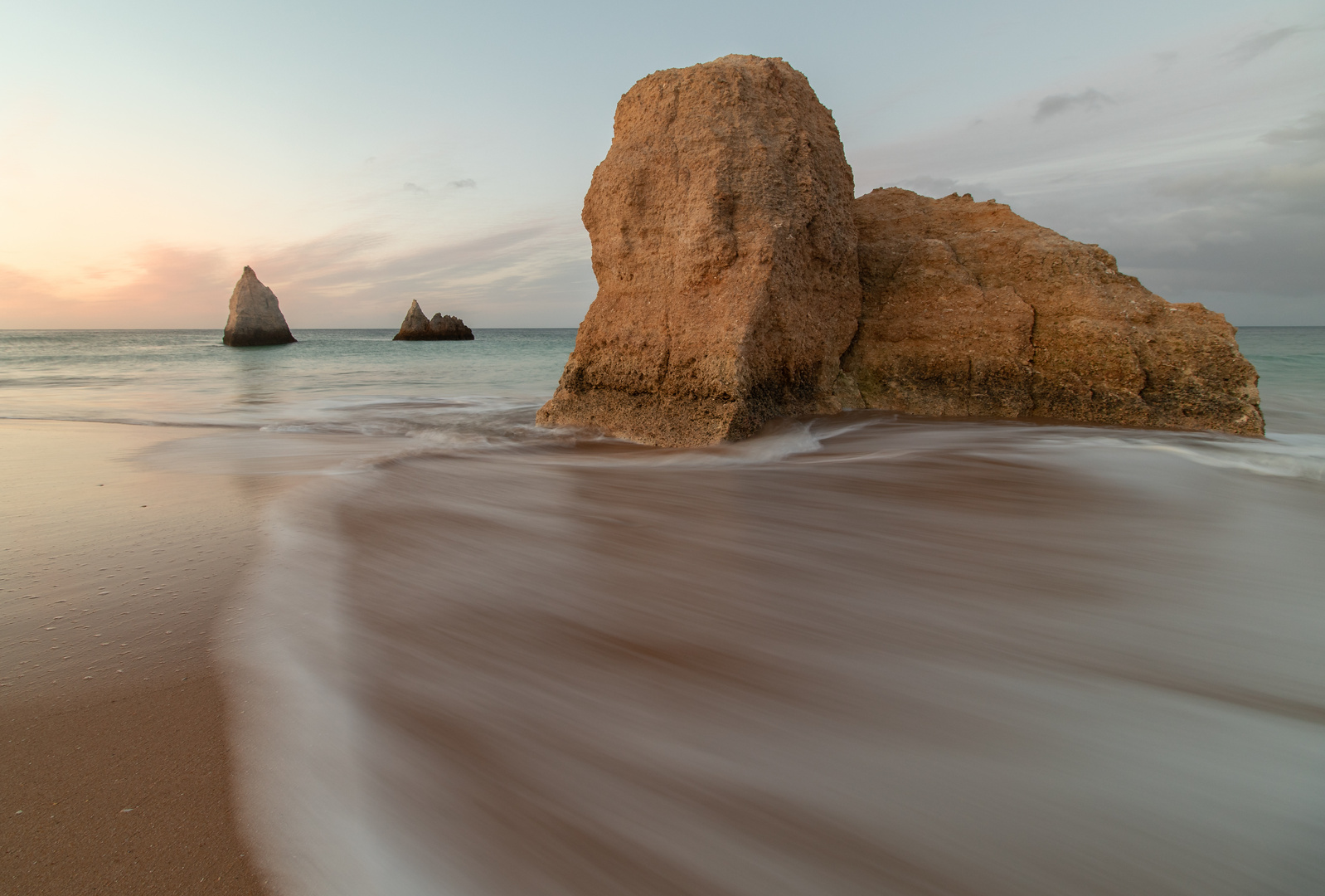 Praia dos Tres Irmaoes