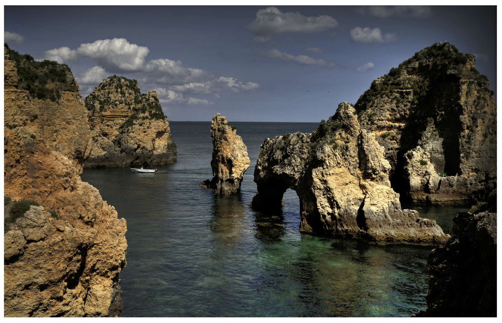 Praia Marinha, Portugal