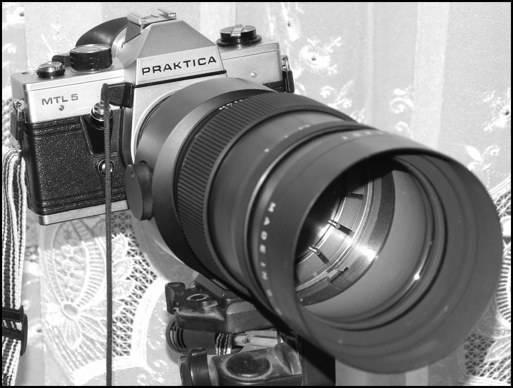 Praktica mit Pentacon 300/4