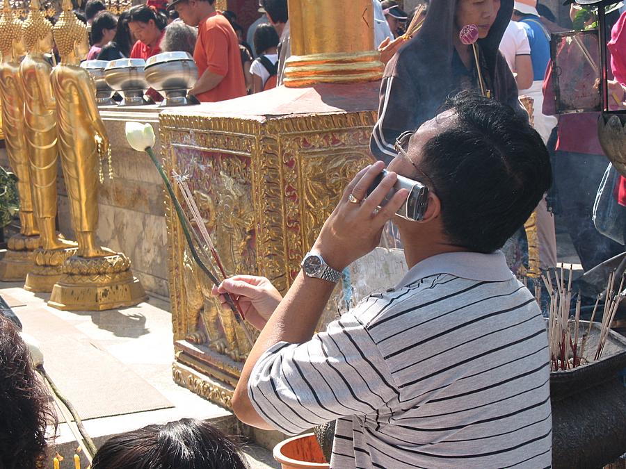 Pray to Budda  -  Direkter Draht nach oben