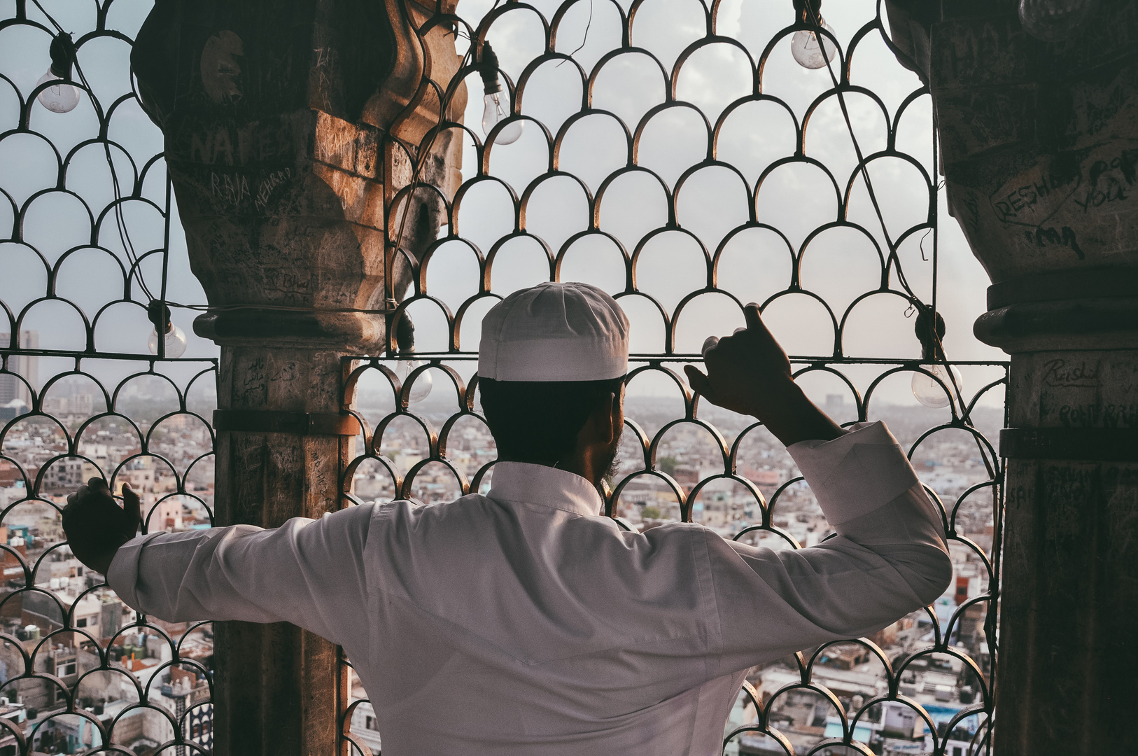 Prayer over the roofs of Delhi