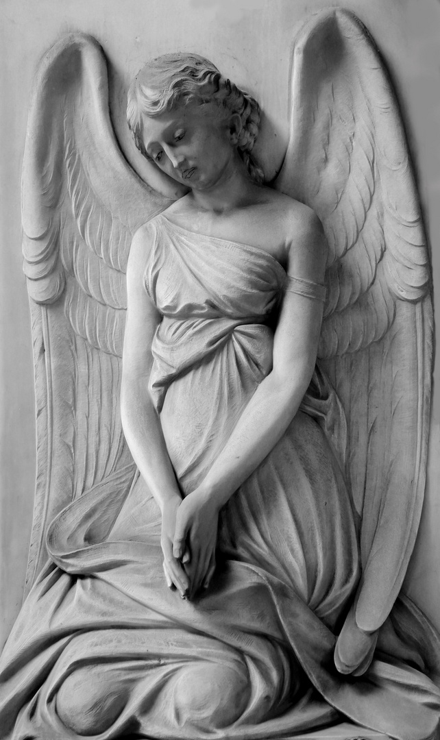 praying angel