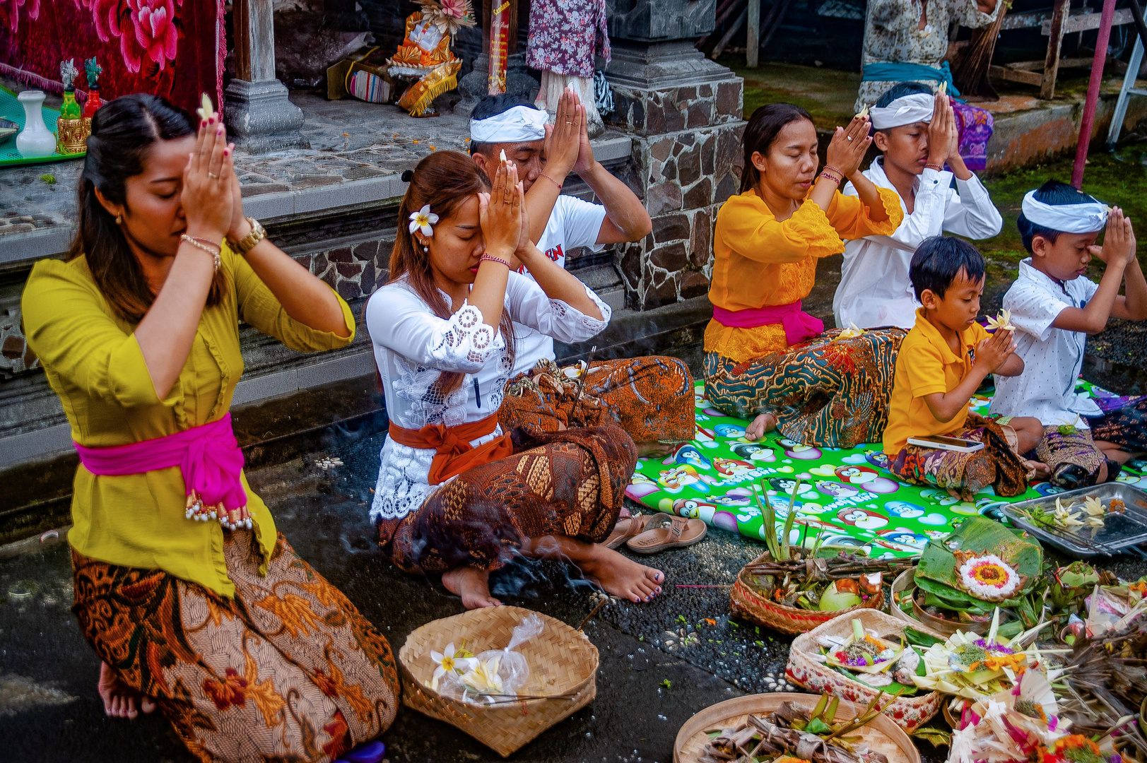 Praying to Hindu trinity