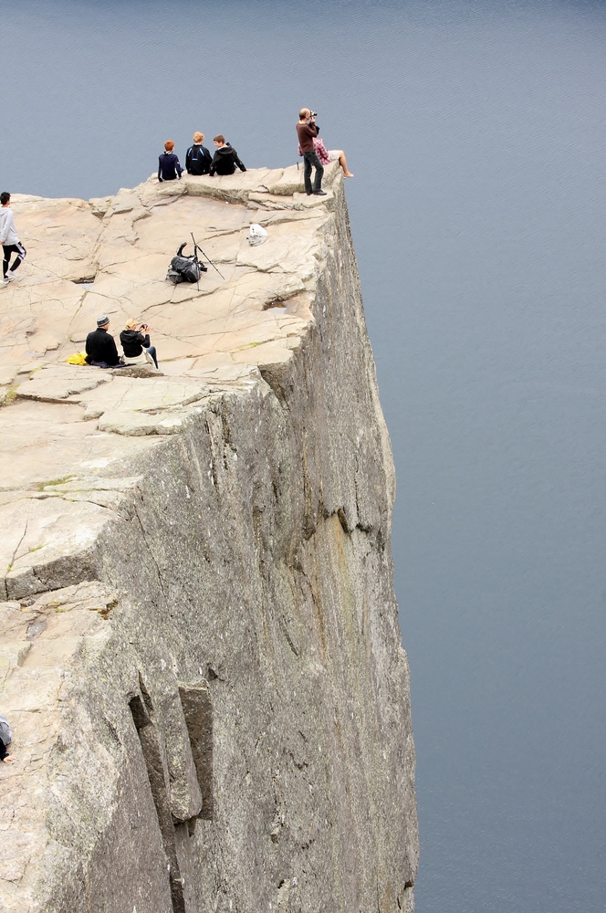 Preikestolen, 600 m über dem Lysefjord