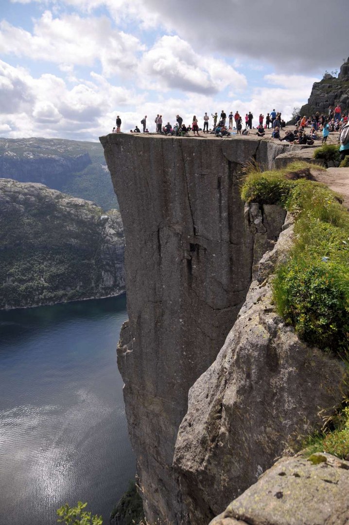 Preikestolen - absolut die Mühe wert !