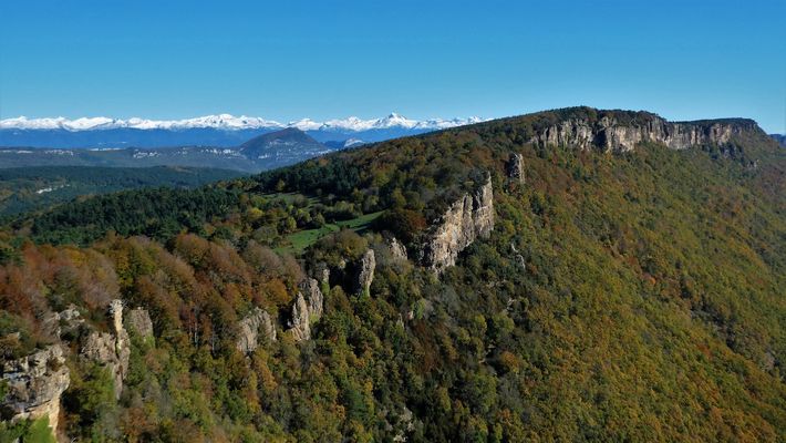 Premières neiges conséquentes sur les Pyrénées (Sierra de Leyre, Espagne)