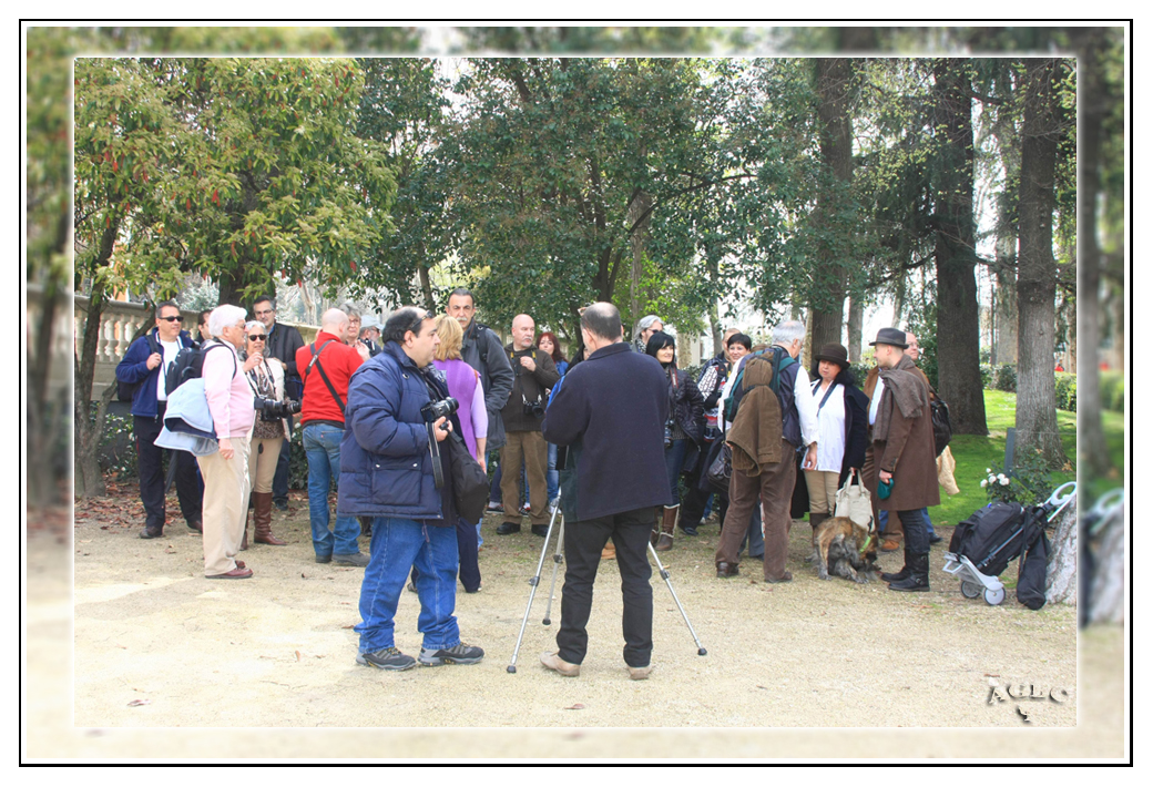 Preparandonos para la foto de grupo de Enric GKM2