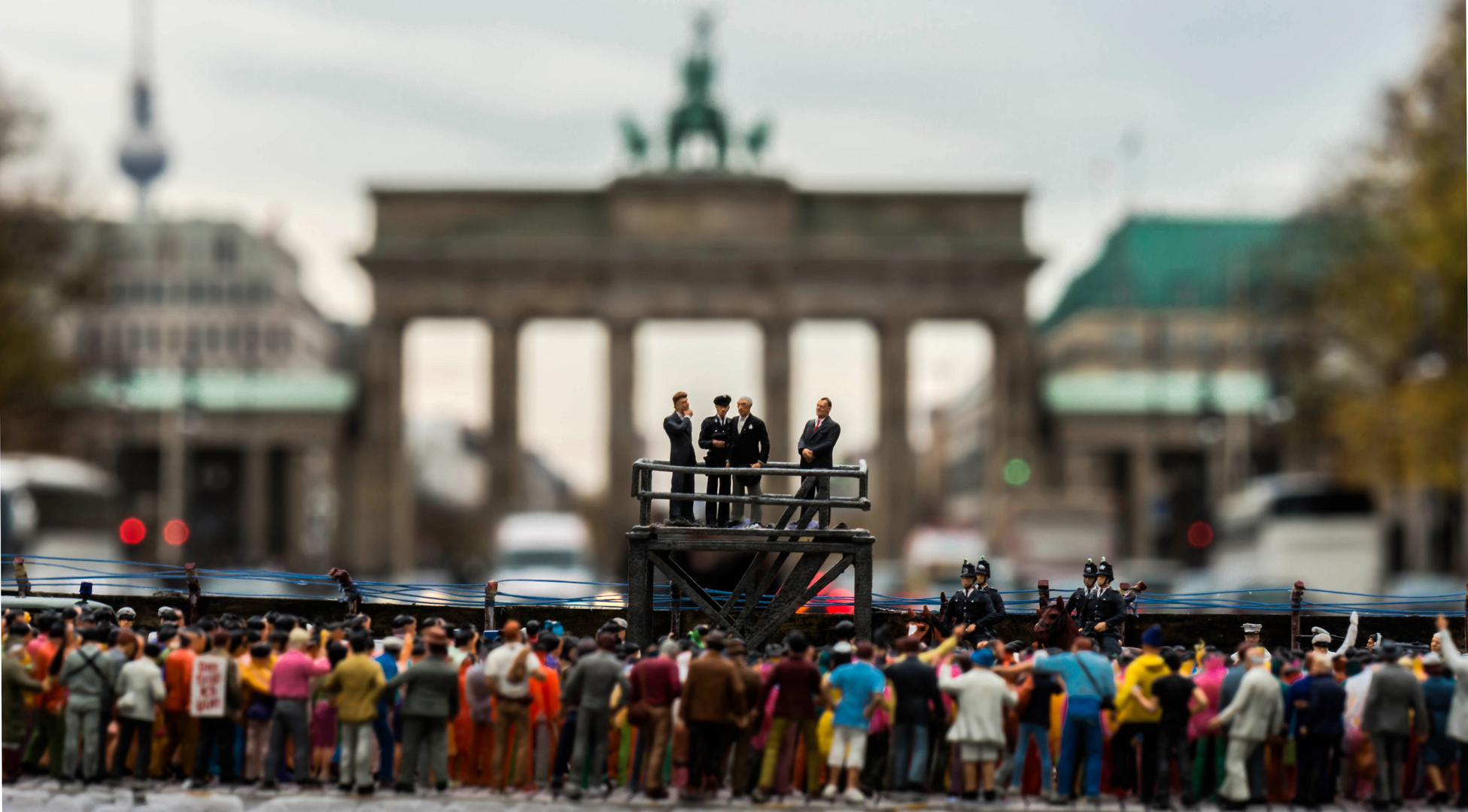 President Kennedy an der alten Berliner Mauer