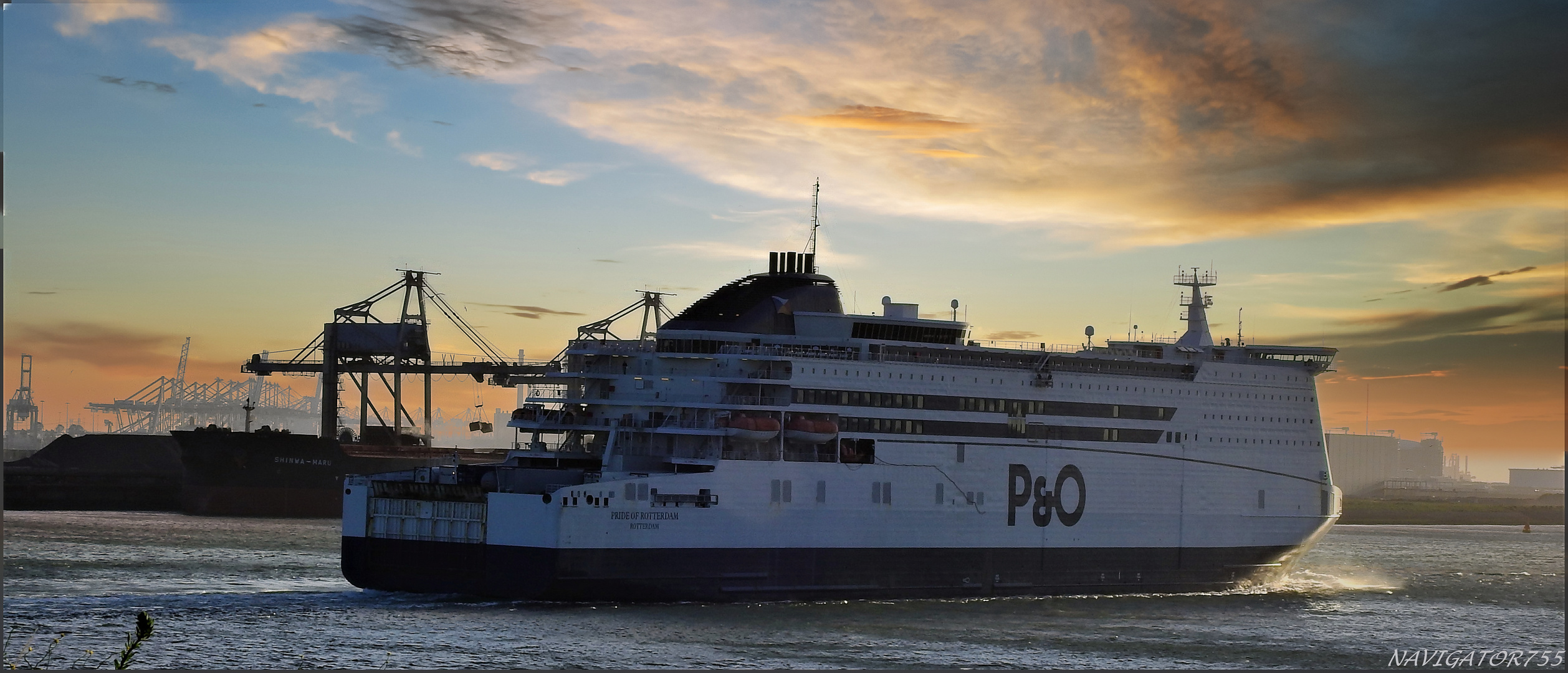 PRIDE OF ROTTERDAM , Fähre