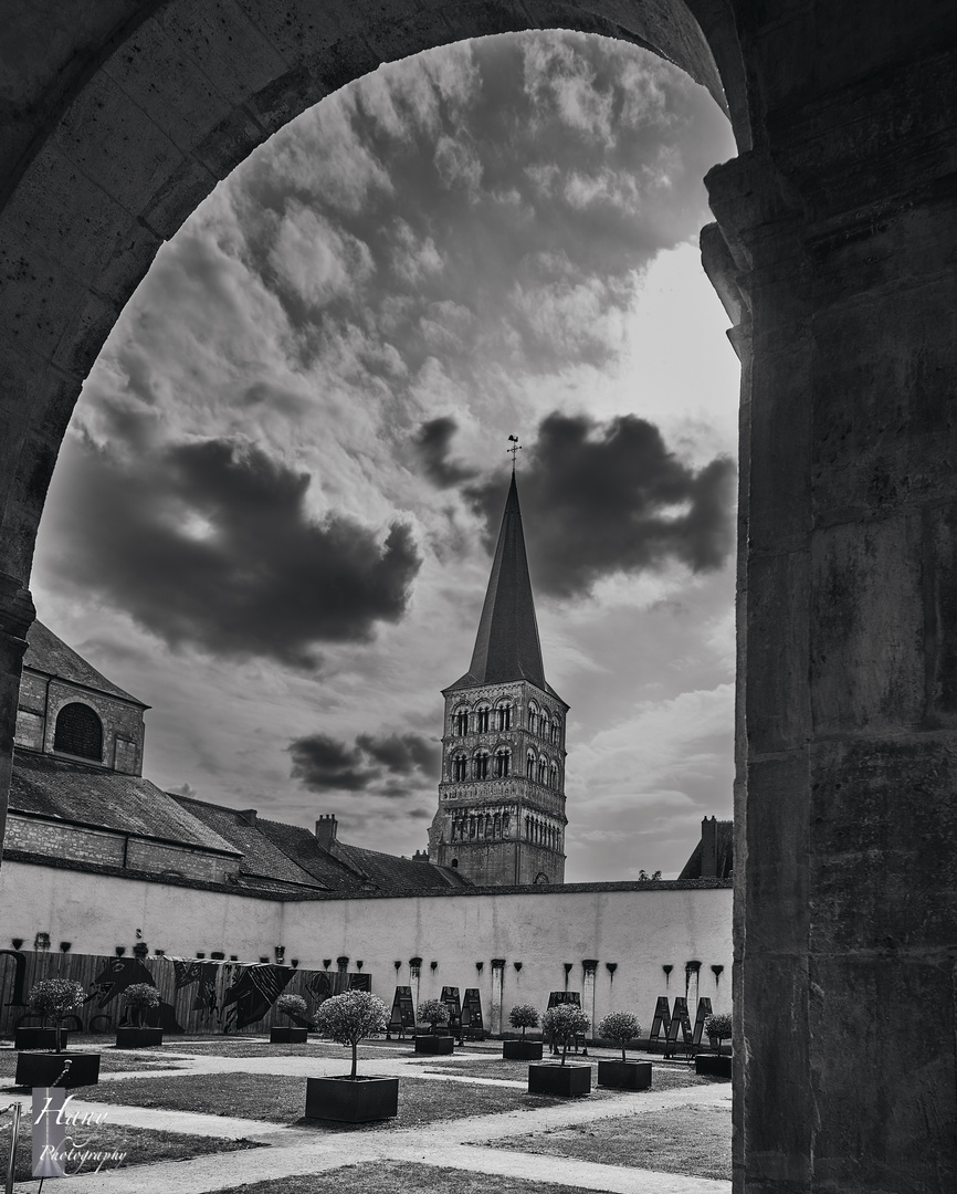  Prieuré Notre Dame de La Charité sur Loire