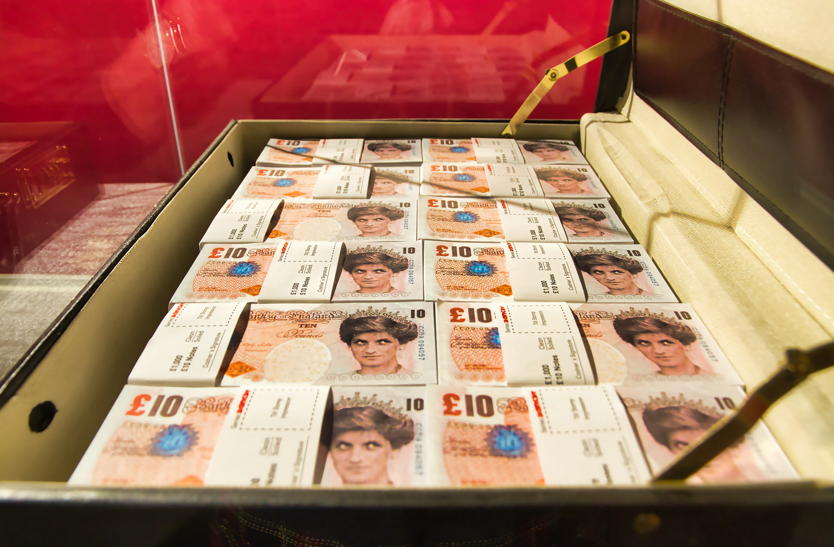 Princess Diana auf 10 Pfund Noten 