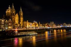 Prins Hendrikkade with Basilica of St Nicolaas