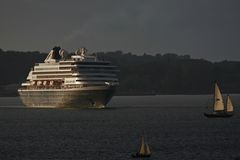 Prinsendam Einfahrt Kieler Hafen.