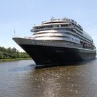 Prinsendam ... plötzlich war sie vor uns