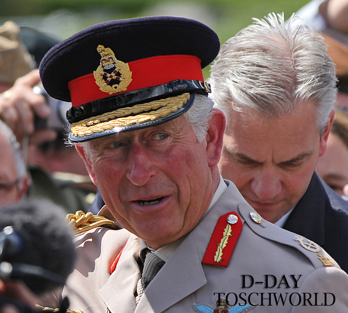 Prinz Charles besucht die britischer Kriegsveteranen in Normandie.