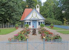 Prinzessinnenhaus im Park Wolfsgarten -1-