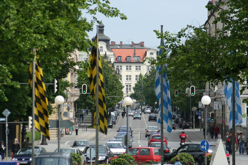 Prinzregentenstrasse -stadtauswärts-