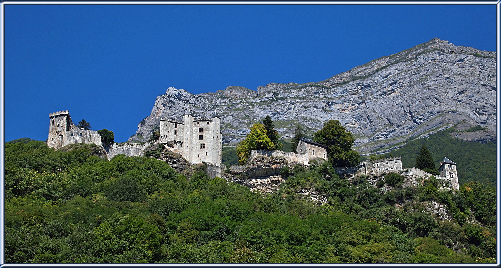 prison du triste marquis de sade....(savoie)