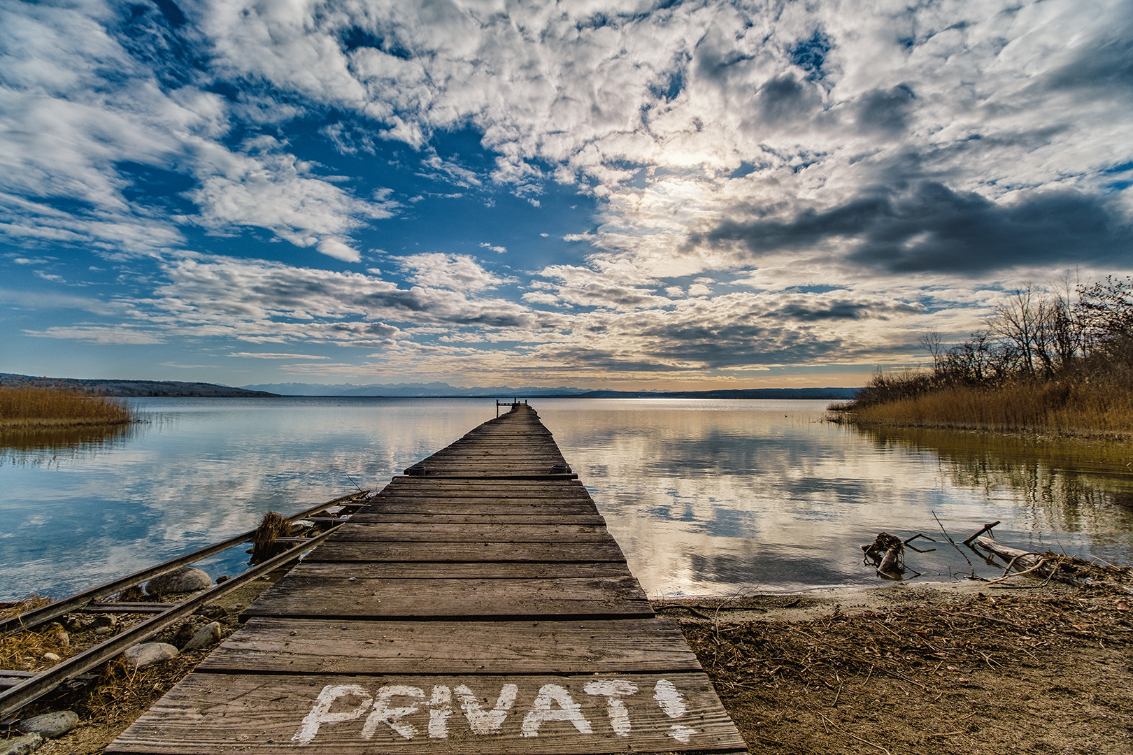 Privat, ein langer Steg am Ammersee