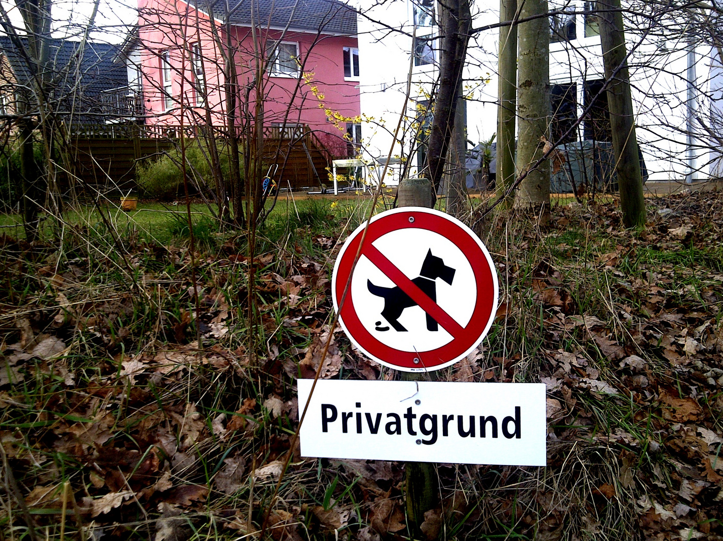 PRIVATGRUND und HAUSTIER - Düngen verboten