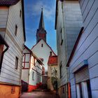 "Privatweg" zur katholischen Kirche St. Michael