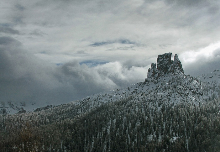 Prma neve sulle Cinque Torri...