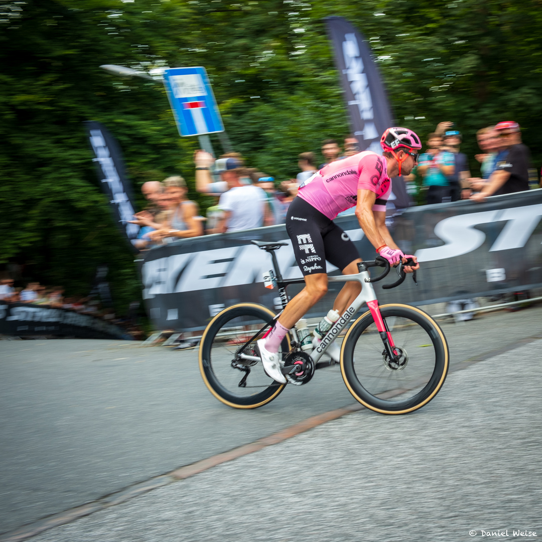 Pro Race bei den Cyclassics 2023 in Hambug am Wasberg