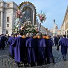 Processione in blu