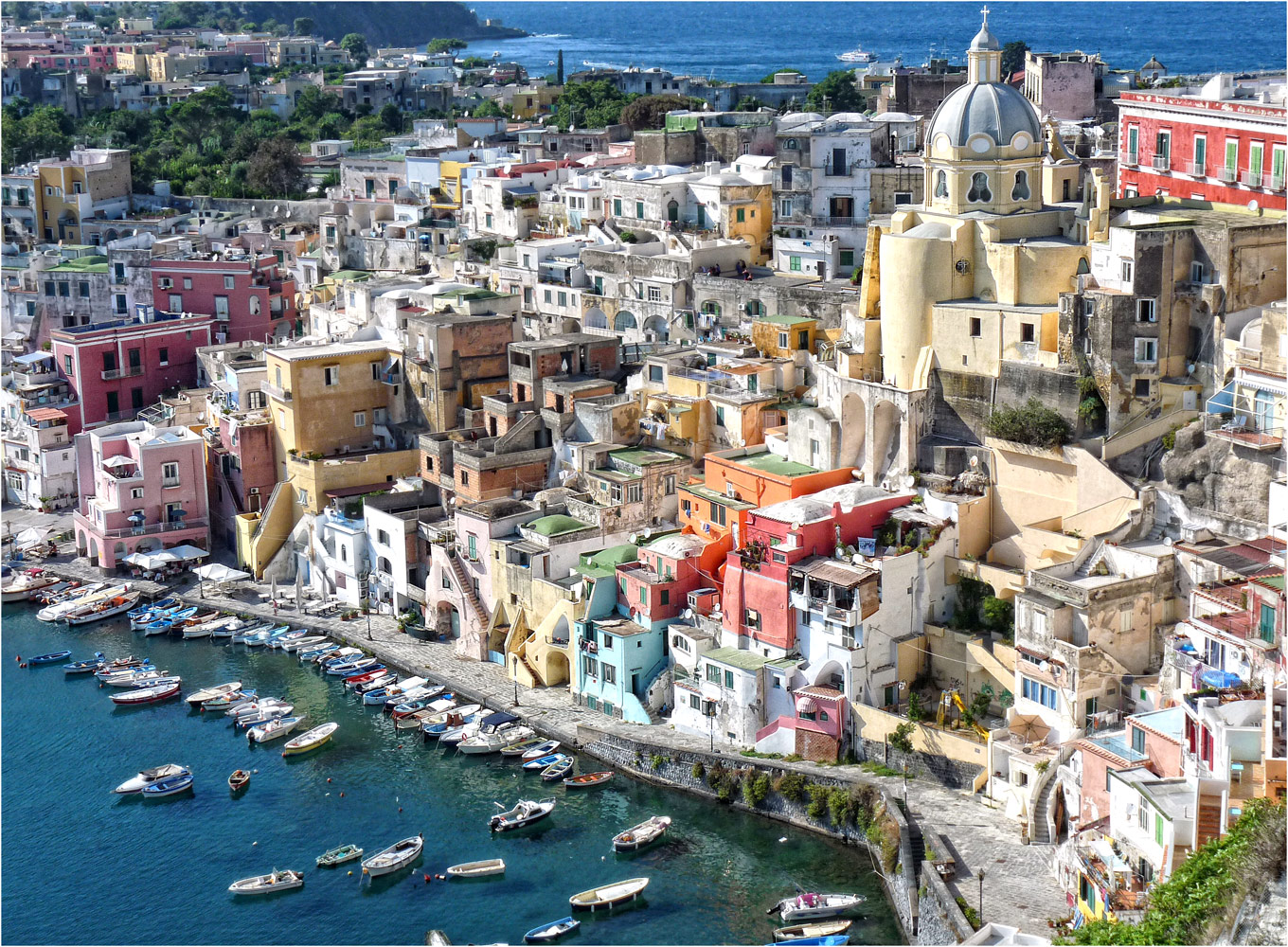 PROCIDA-FISCHERHAFEN