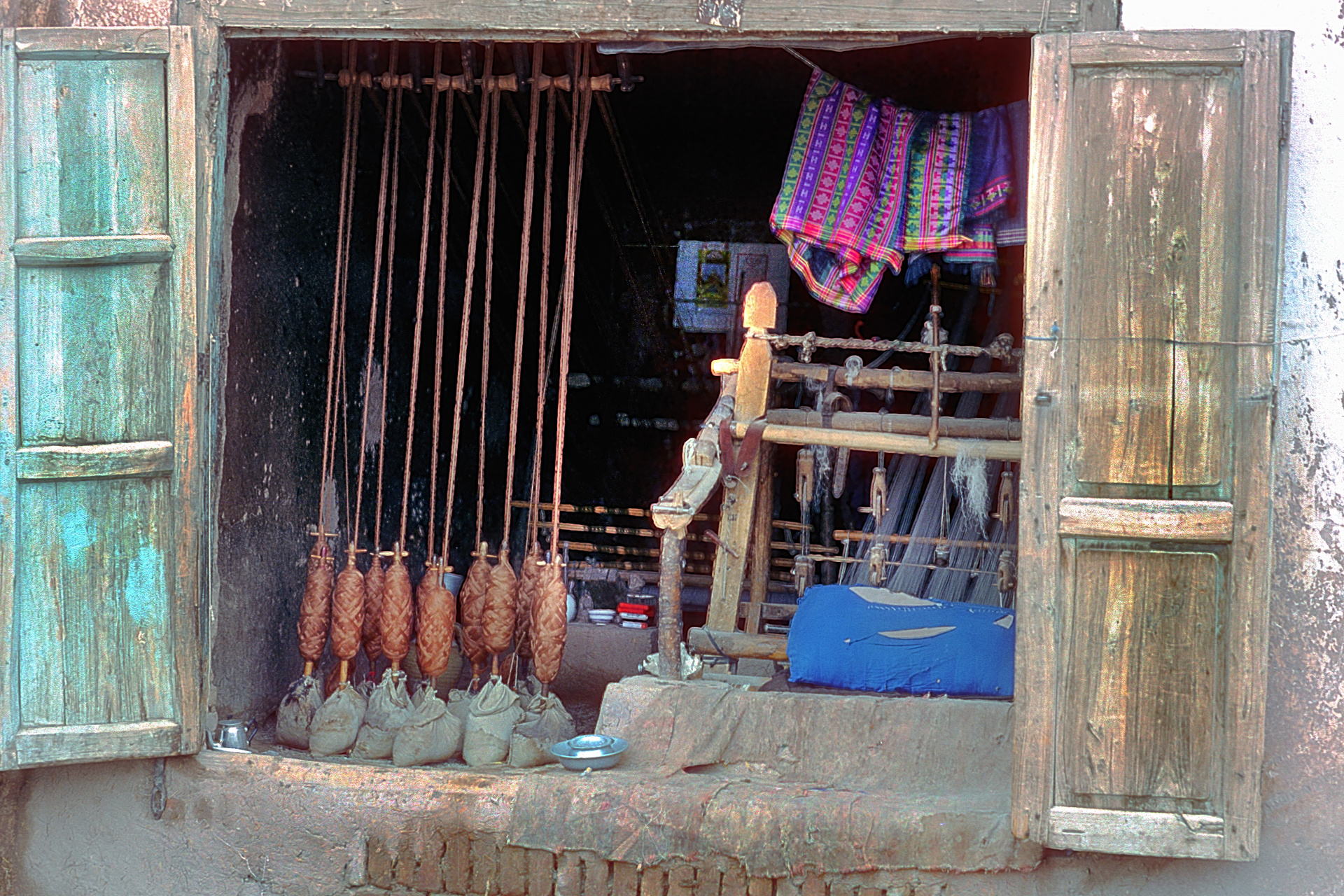 Producing garments in Herat