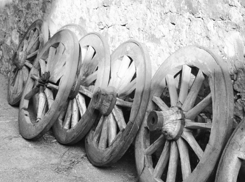 production of wheels for agricultural carts