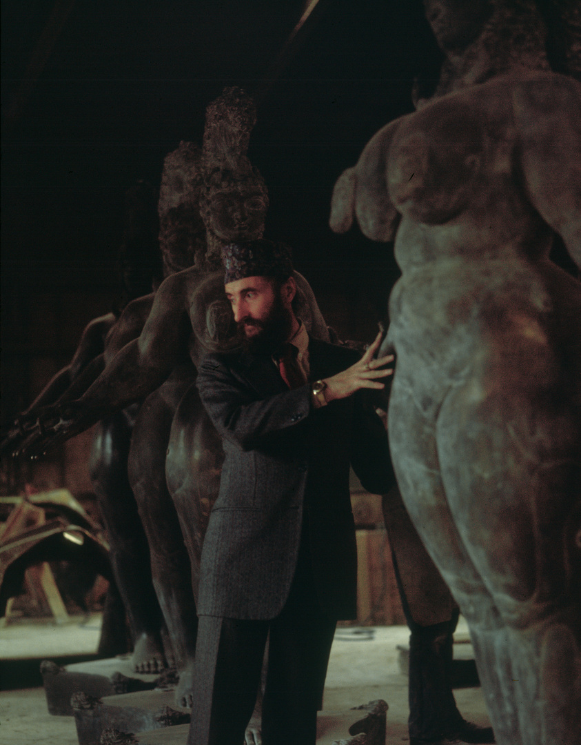 Professor Ernst Fuchs mit Damen